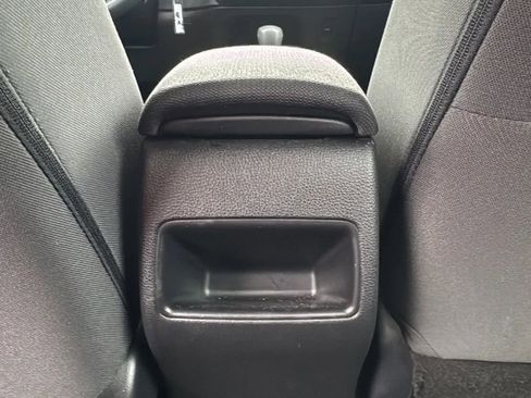 Used 2021 Toyota Corolla LE image 22