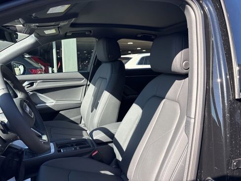 New 2025 Audi Q3 2.0T Premium image 13