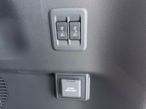 Used 2026 Lexus GX 550 w/ Accessory Package (2T) image 17