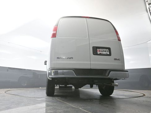 New 2026 GMC Savana 2500 Extended w/ Enhanced Convenience Package image 51