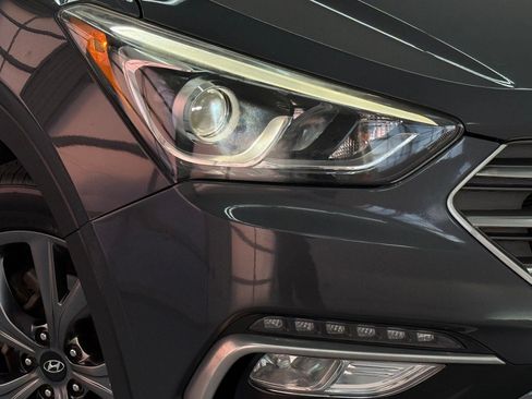 Used 2018 Hyundai Santa Fe Sport FWD image 10