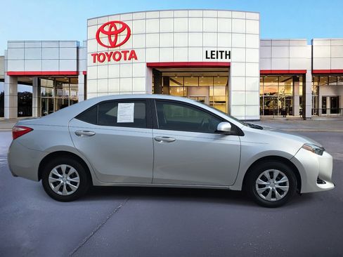 Used 2018 Toyota Corolla L image 4