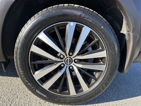 Used 2024 Nissan Pathfinder Platinum w/ Cargo Package image 35