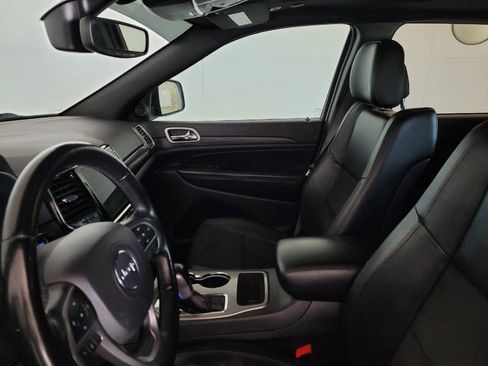 Used 2022 Jeep Grand Cherokee Laredo X RWD image 17
