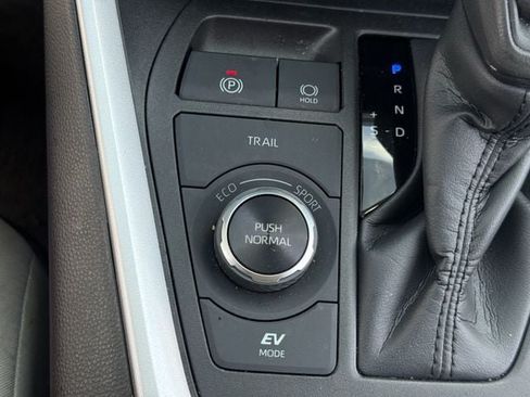 Used 2023 Toyota RAV4 XLE w/ Convenience Package AWD/4WD image 22
