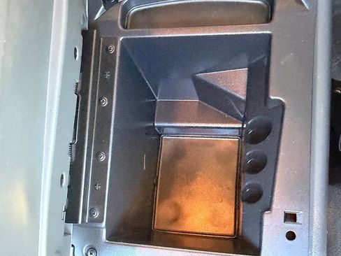 Used 2005 Chevrolet Silverado 2500 LS image 52