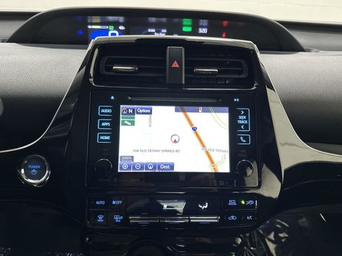 Used 2018 Toyota Prius Three image 24