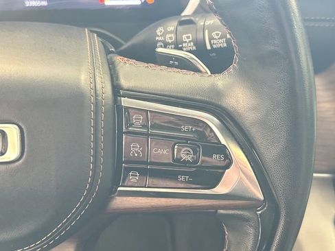 Used 2023 Jeep Grand Cherokee L Summit w/ Advanced Protech Group IV AWD/4WD image 37