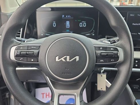 Used 2023 Kia Sportage LX AWD/4WD image 21