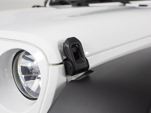 Used 2021 Jeep Wrangler Sport image 31