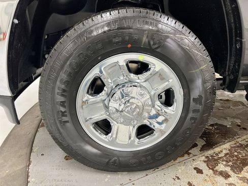 New 2026 RAM 2500 Tradesman AWD/4WD image 27
