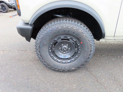 New 2025 Ford Bronco 4-Door w/ Sasquatch Package image 7