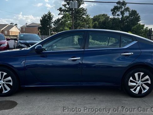 Used 2020 Nissan Altima 2.5 S FWD image 11
