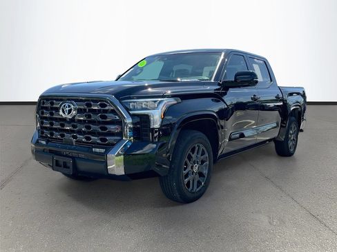 Used 2024 Toyota Tundra Platinum AWD/4WD image 3