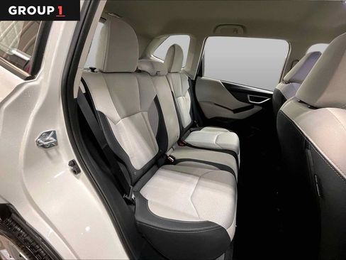 Used 2024 Subaru Forester AWD/4WD image 19