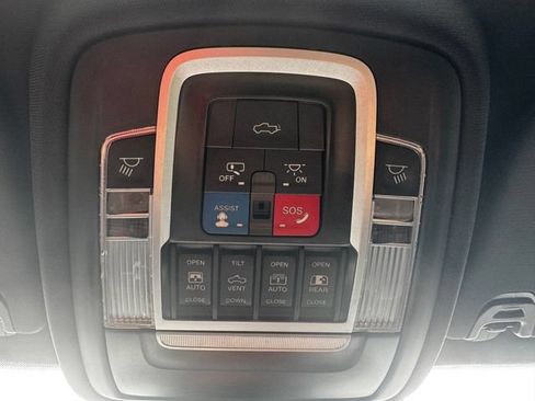 Used 2023 RAM 1500 Laramie AWD/4WD image 38