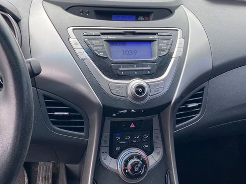 Used 2013 Hyundai Elantra Limited FWD image 10