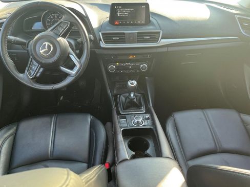 Used 2018 MAZDA MAZDA3 Touring image 8