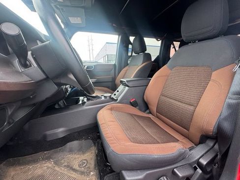 Used 2022 Ford Bronco Outer Banks AWD/4WD image 12
