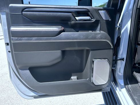 Used 2025 GMC Sierra 2500 AT4X w/ AT4X AEV Edition AWD/4WD image 17