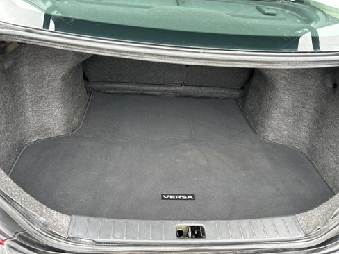 Used 2017 Nissan Versa SV image 18