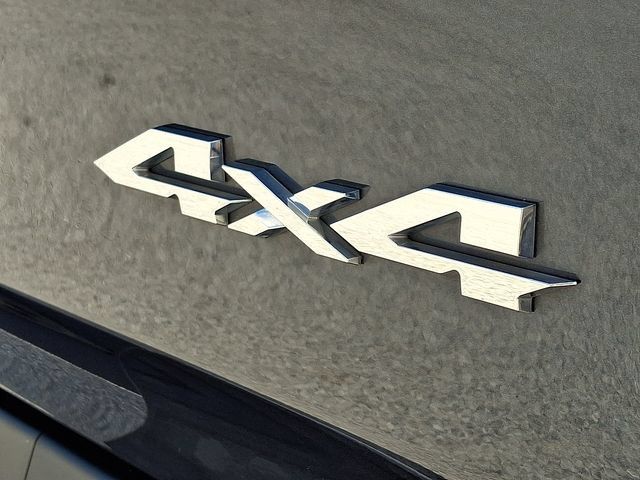Used 2019 RAM 1500 Laramie AWD/4WD image 32