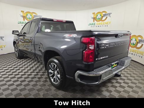 Used 2022 Chevrolet Silverado 1500 LT AWD/4WD image 6