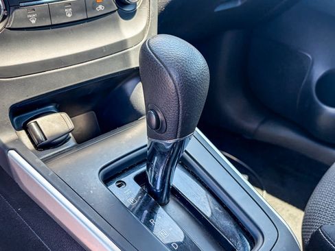 Used 2017 Nissan Sentra S FWD image 18