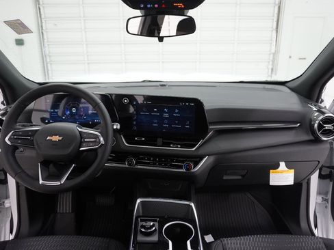 New 2026 Chevrolet Equinox LT image 35