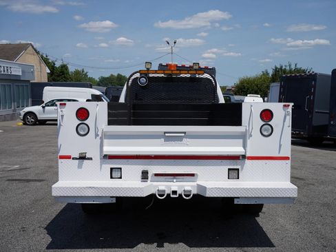 Used 2015 Ford F550 4x4 Crew Cab Super Duty image 5