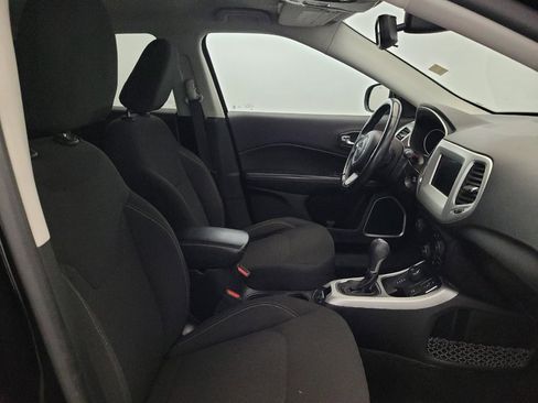 Used 2019 Jeep Compass Sport AWD/4WD image 21