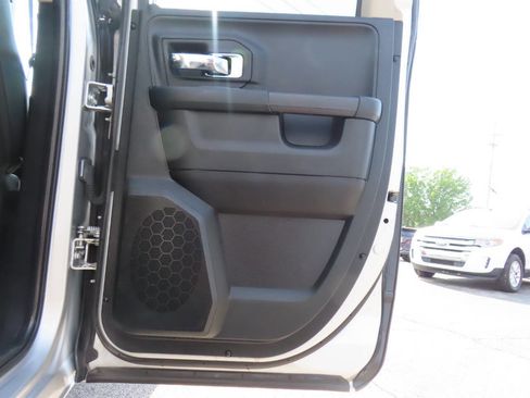 Used 2018 RAM 1500 Laramie RWD image 35