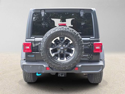 Used 2024 Jeep Wrangler Unlimited Rubicon 4xe AWD/4WD image 4