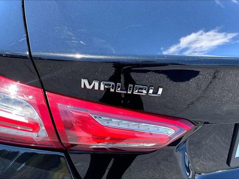 Used 2024 Chevrolet Malibu LT FWD image 24