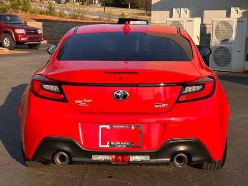 Used 2023 Toyota GR86 image 4