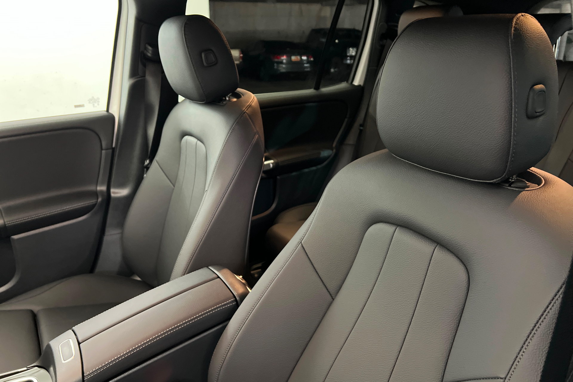 New 2026 Mercedes-Benz GLB 250 4MATIC image 16