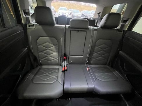 Certified 2025 Volkswagen Atlas SE w/ Panoramic Sunroof Package image 27