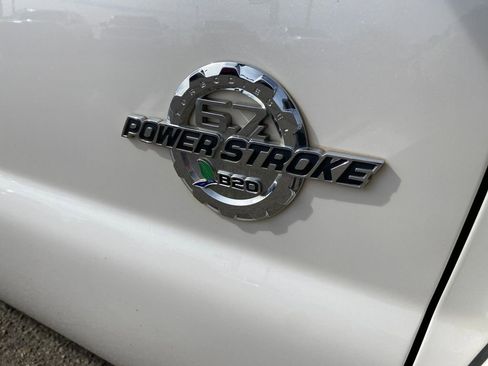 Used 2016 Ford F250 Platinum w/ FX4 Off-Road Package image 34