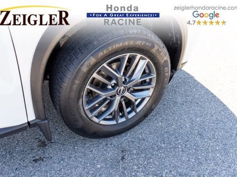 Used 2022 Nissan Rogue S image 9