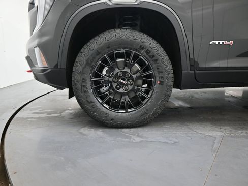 New 2026 GMC Acadia AT4 w/ Luxury Package AWD/4WD image 8