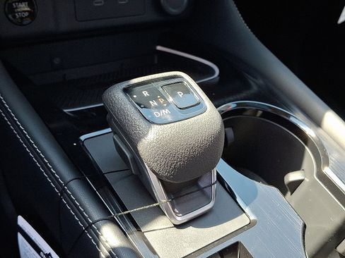 New 2026 Nissan Rogue Platinum w/ Platinum Premium Package image 9