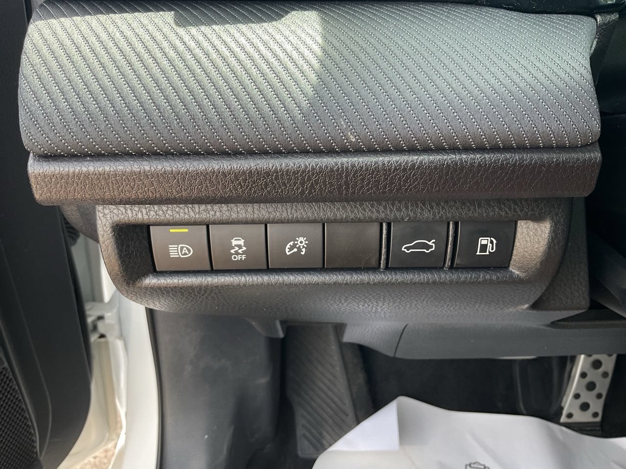 Used 2025 Toyota Camry SE FWD image 21
