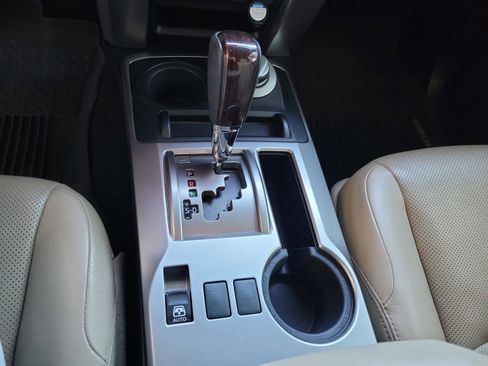 Used 2020 Toyota 4Runner Limited image 11