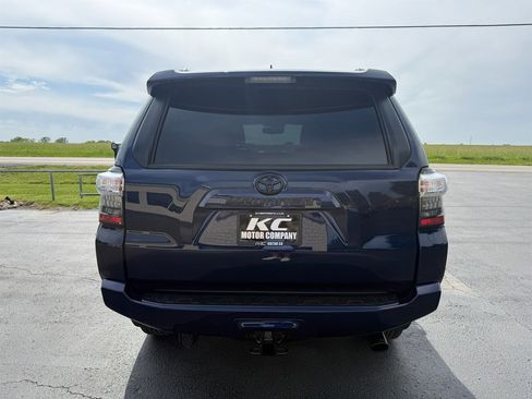 Used 2023 Toyota 4Runner SR5 Premium w/ Moonroof Package AWD/4WD image 7