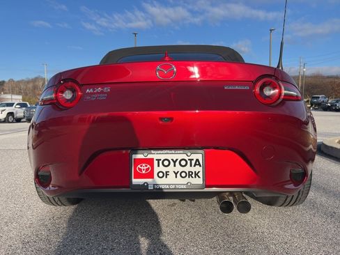Used 2024 MAZDA MX-5 Miata Grand Touring w/ Appearance Package image 4