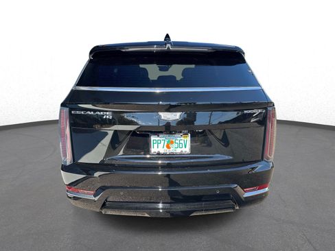 Used 2025 Cadillac Escalade IQ Luxury 2 w/ LPO, Radiant Package AWD/4WD image 4