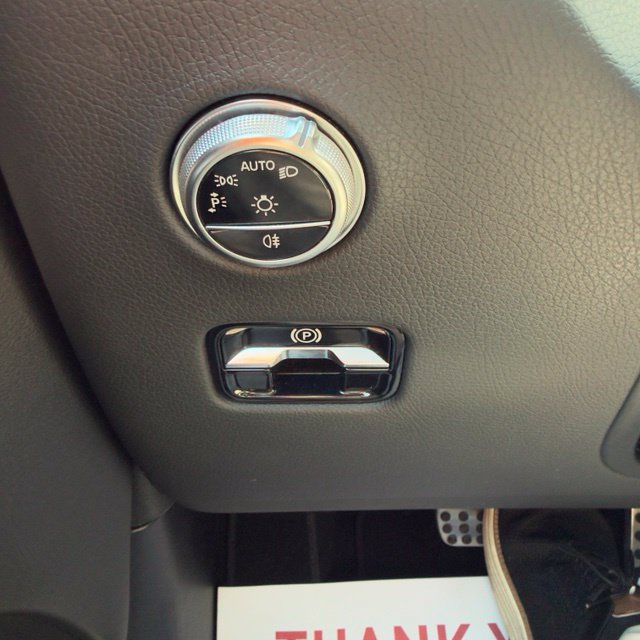 Used 2023 Mercedes-Benz GLC 300 4MATIC image 28
