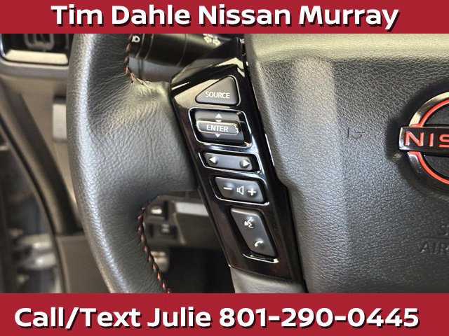 Used 2025 Nissan Frontier PRO-4X AWD/4WD image 24