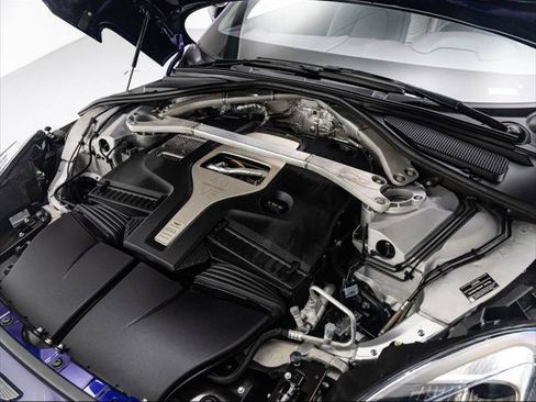Used 2022 Aston Martin DBX AWD/4WD image 16