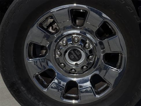 Used 2024 Ford F250 King Ranch w/ Chrome Package image 10